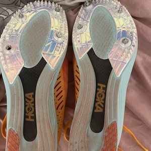 Track spikes OFFER ACCEPTED!!! 95-100